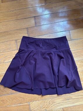 Athleta Ace Tennis 15.5 Skort Dark Purple Small with Rubberized Short Liner